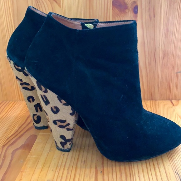 Aldo Booties - Picture 2 of 4